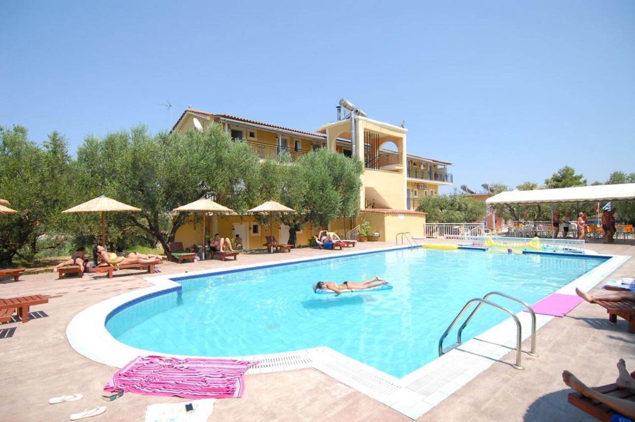 Alta Vista Hotell Plános Exteriör bild
