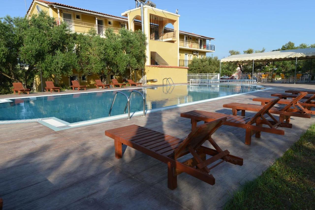 Alta Vista Hotell Plános Exteriör bild